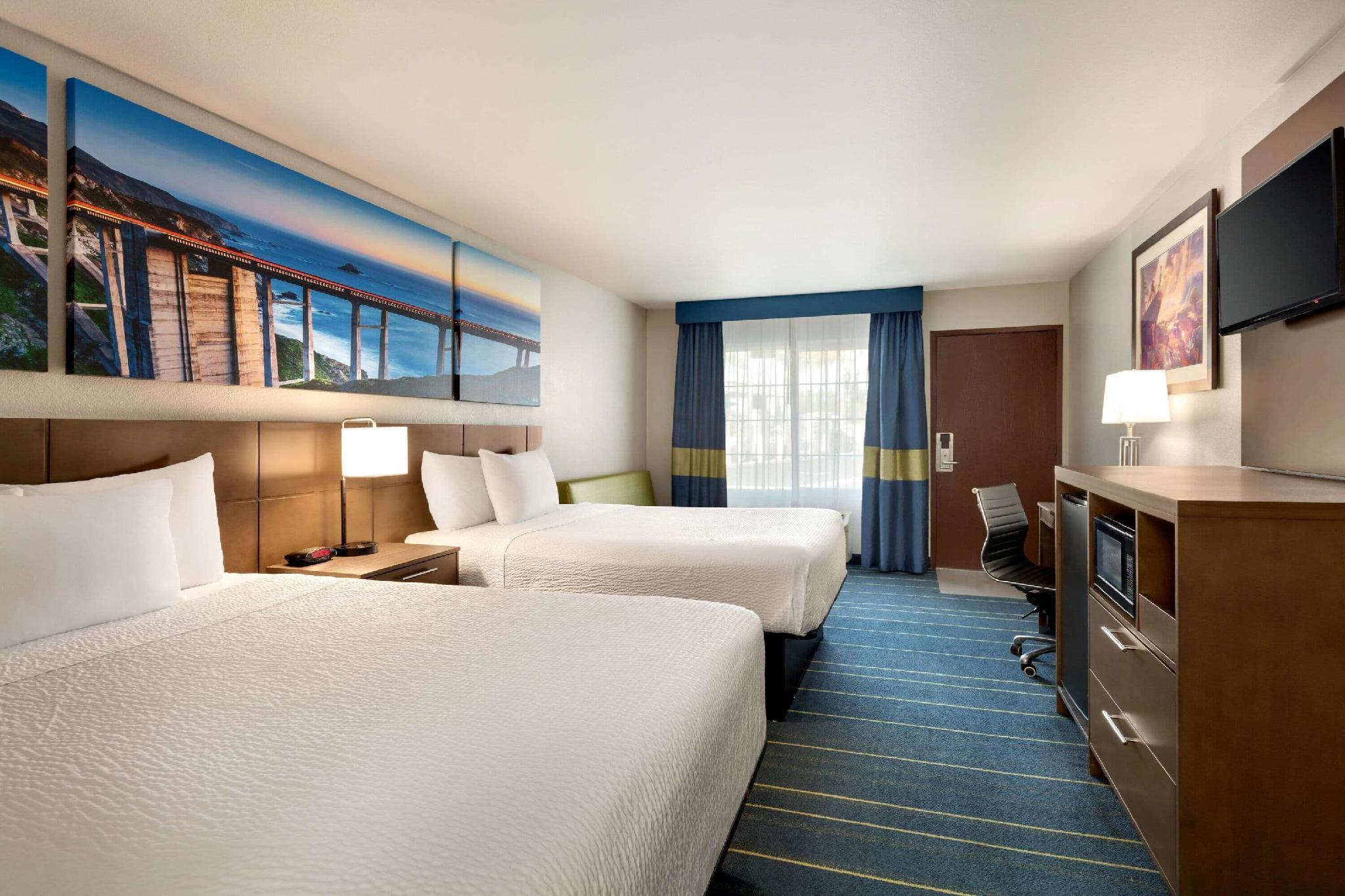 Days Inn & Suites By Wyndham Anaheim At Disneyland Park Exterior foto
